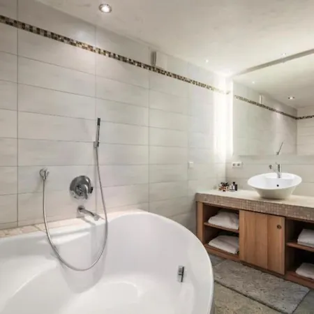 Wunderschone Stadtvilla Mit Topaussicht Apartment Stuttgart